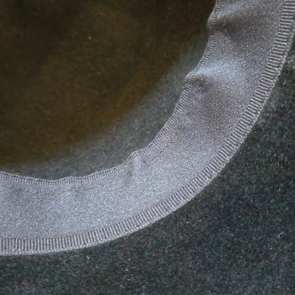 Helen Kaminski Australia Classic & Unique 100% Rabbit Fur Black Felt Hat - Picture 6 of 9